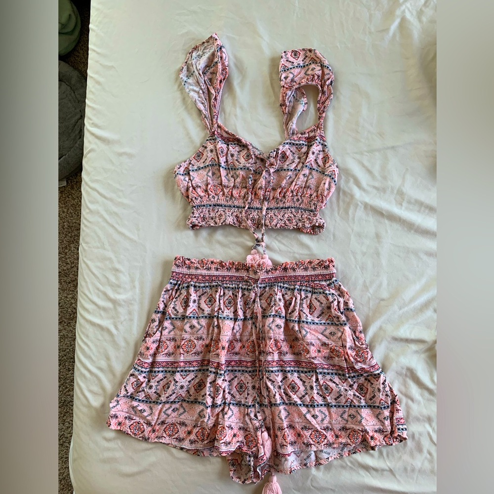 Pink multi-colored printed 2-piece matching set crop top and shorts size Large